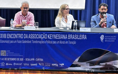CeFiS no 18º Seminário da Associação Keynesiana Brasileira CeFiS no 18º Seminário da Associação Keynesiana Brasileira